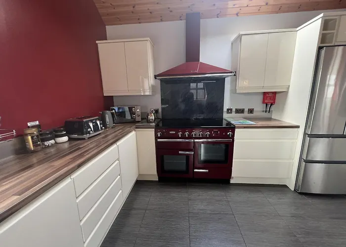 Avoca Lodge